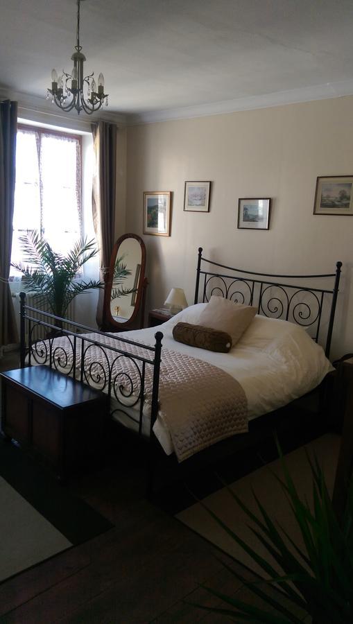 Bed and Breakfast Vingt Grand Rue Champagne-Mouton Exteriér fotografie