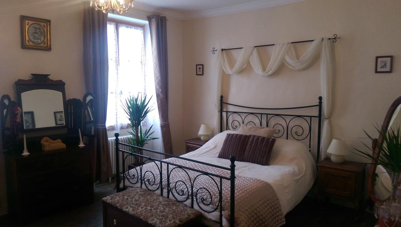 Bed and Breakfast Vingt Grand Rue Champagne-Mouton Exteriér fotografie