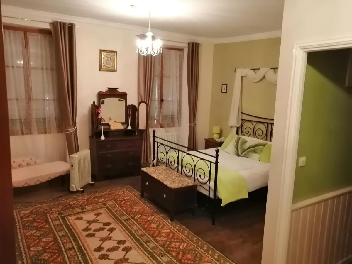 Bed and Breakfast Vingt Grand Rue Champagne-Mouton Exteriér fotografie