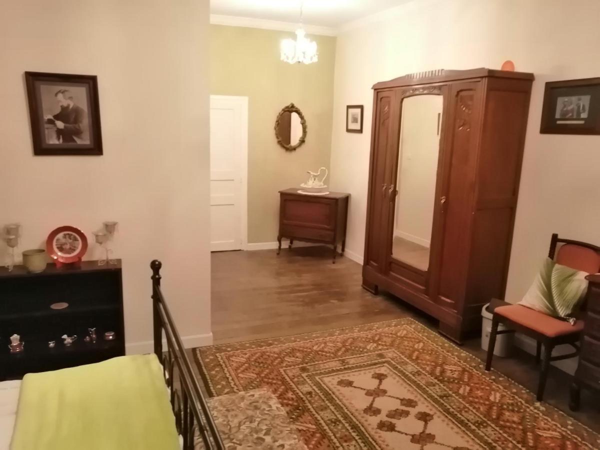 Bed and Breakfast Vingt Grand Rue Champagne-Mouton Exteriér fotografie